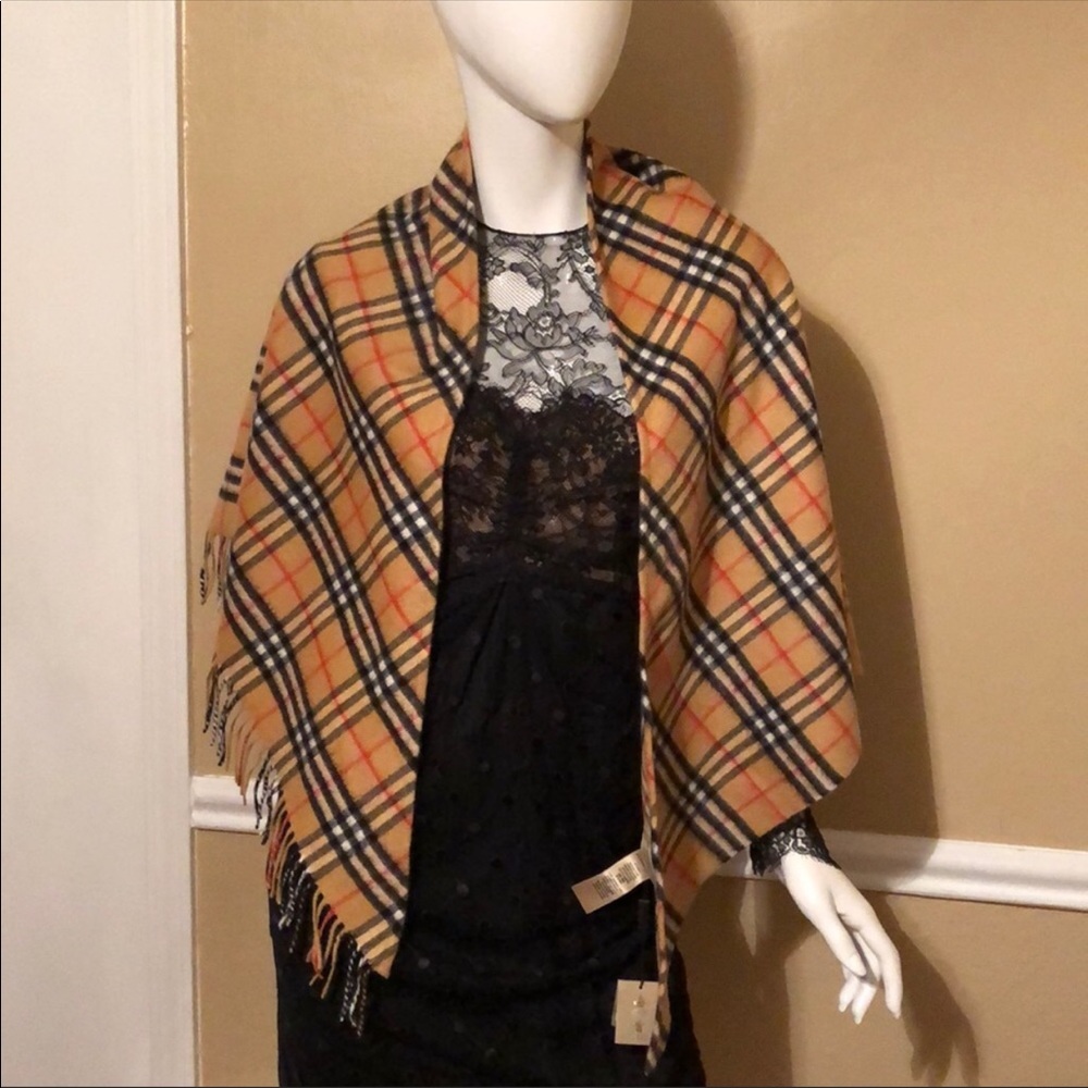The brand new Burberry cashmere wrap